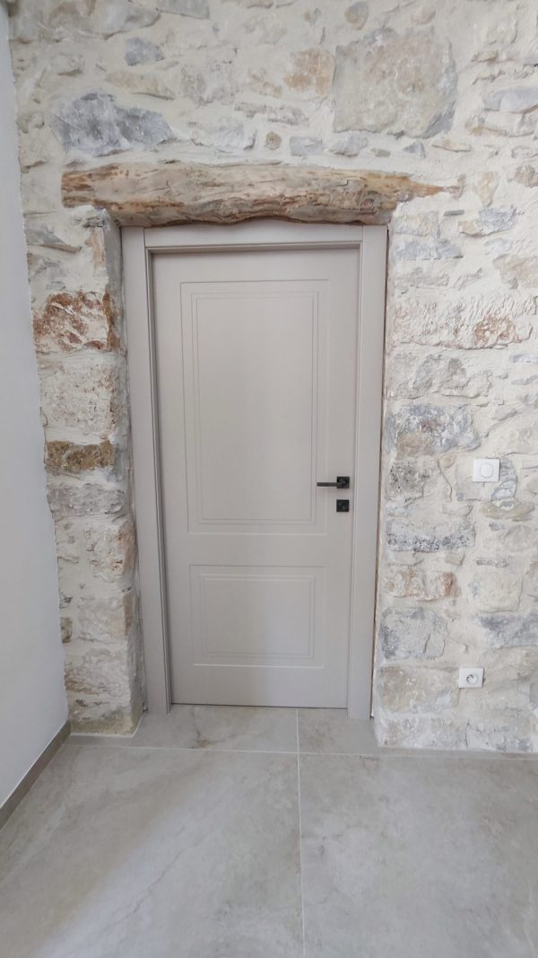Portes laquées tourterelle Fin de Chantier – Image 5