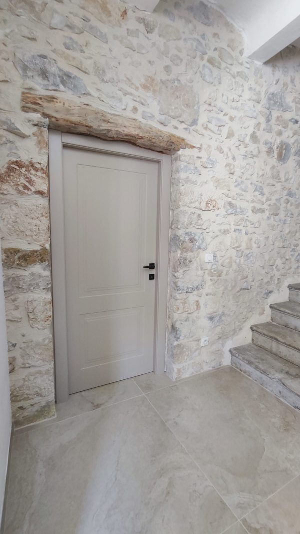Portes laquées tourterelle Fin de Chantier – Image 4